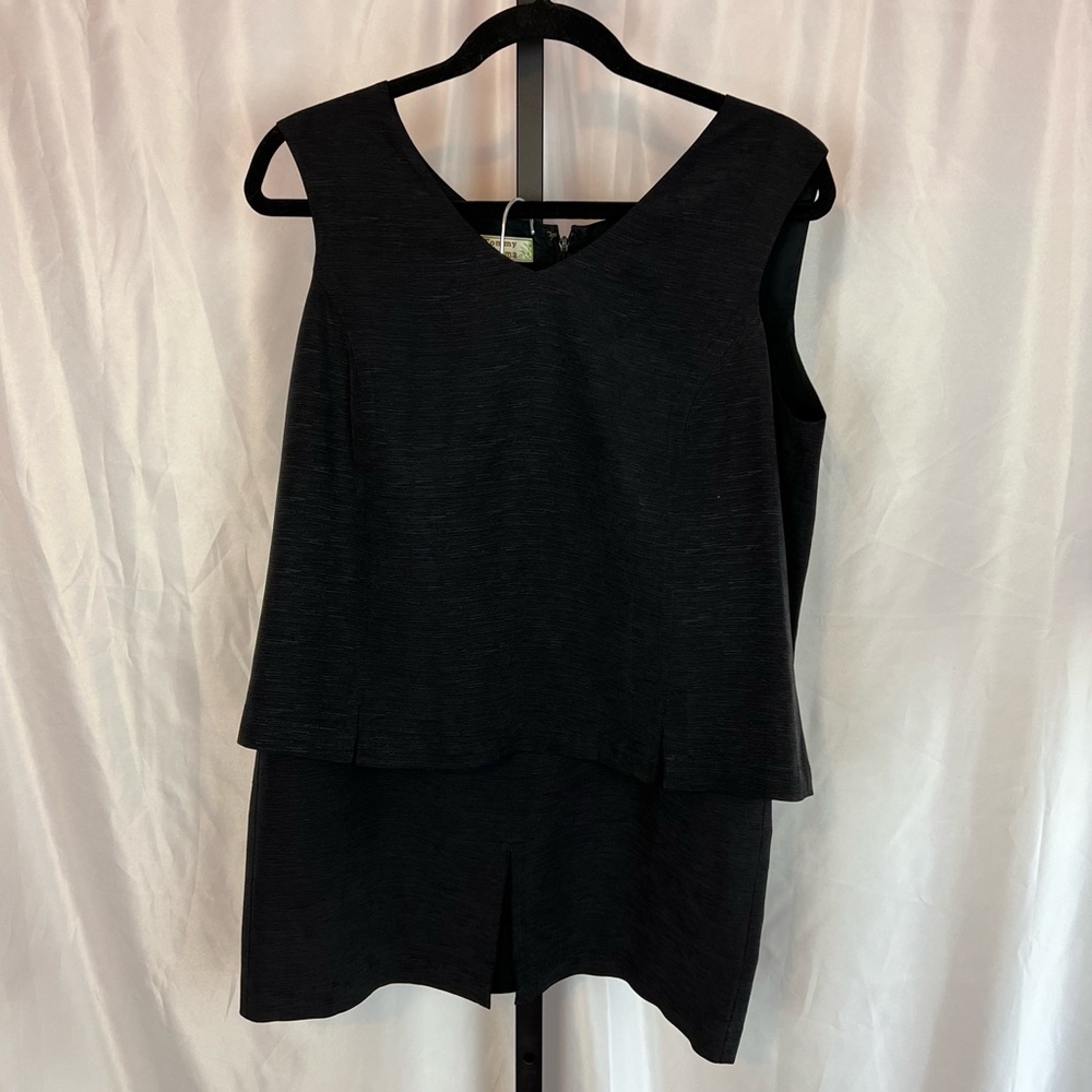 Tommy Bahama Black Silk Two Piece Skirt Set, size Large